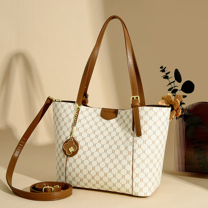 European and American Fashion Women's Handbag (Apricot)
