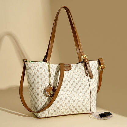 European and American Fashion Women's Handbag (Apricot)
