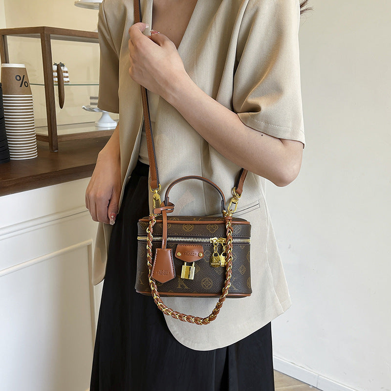 Small Vintage Print Versatile Women's Handbag (Coffe)