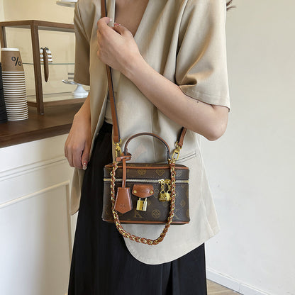 Small Vintage Print Versatile Women's Handbag (Coffe)