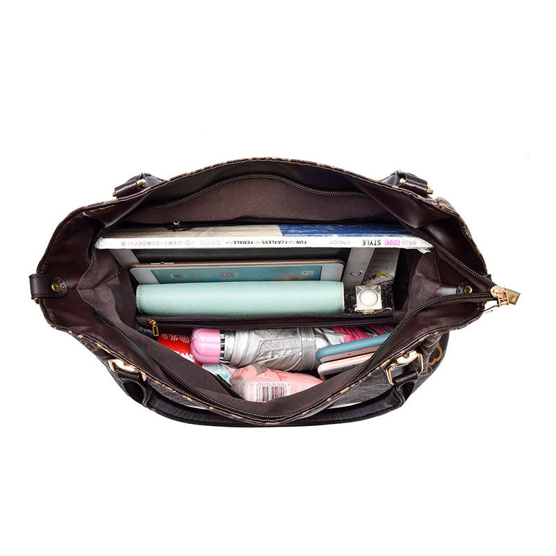 New Trendy and Versatile Women's Handbag (Clouds)