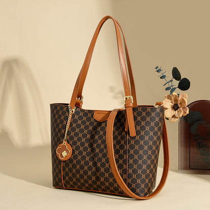 European and American Fashion Women's Handbag (Brown)