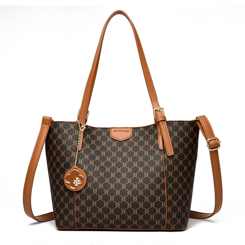 European and American Fashion Women's Handbag (Brown)