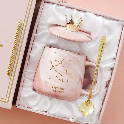 Luxury Pink Marble Ceramic Zodiac Mug Gift Set — Gemini Constellation Cup with Crown Lid and Golden Spoon