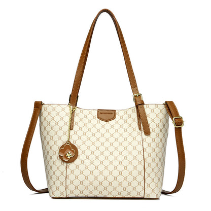 European and American Fashion Women's Handbag (Apricot)