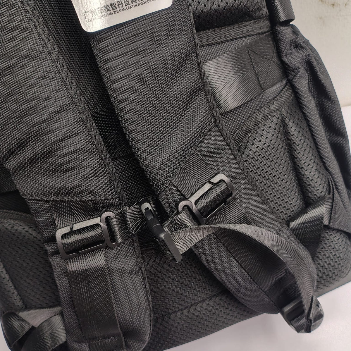 LATIN SHEEP Modern Casual Classic Backpack (Black)