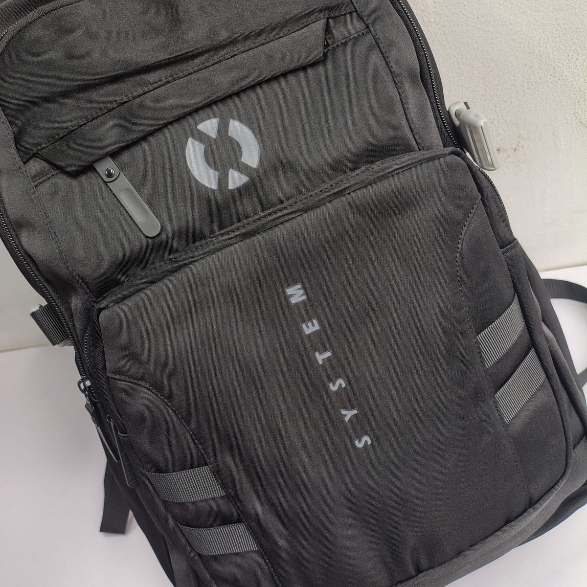 SYSTEM Minimalist Large Capacity Backpack (Black)
