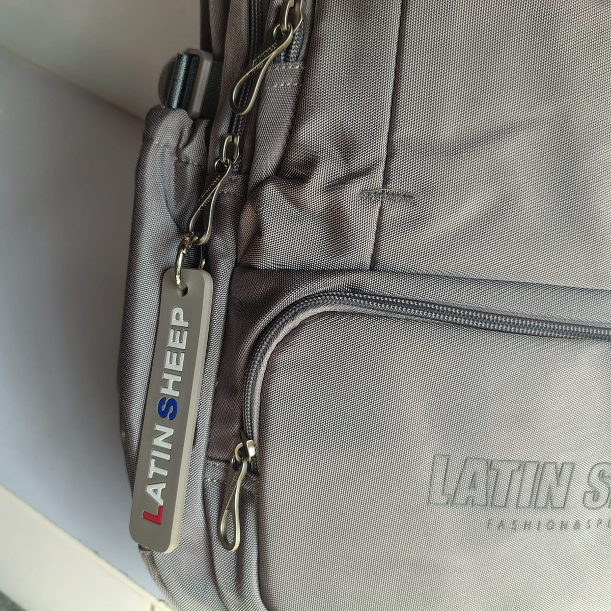 LATIN SHEEP Modern Multi-Layered Backpack (Grey)