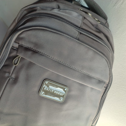 LATIN SHEEP Modern Multi-Layered Backpack (Grey)